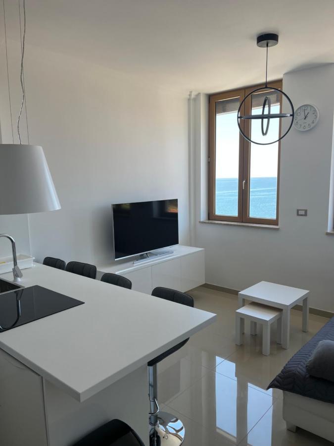 Rotonda Inn Novigrad Новиград Екстериор снимка