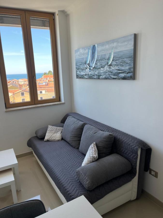 Rotonda Inn Novigrad Новиград Екстериор снимка