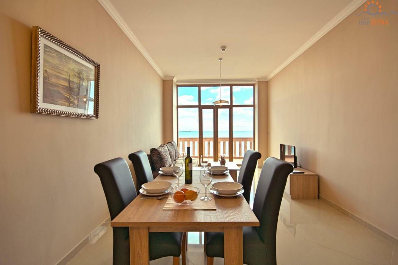 Rotonda Inn Novigrad Новиград Екстериор снимка